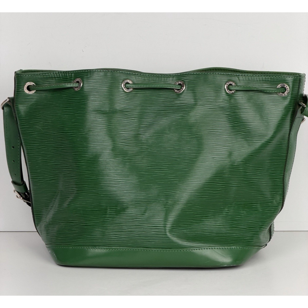 Louis Vuitton NeoNoe Shoulder Bag MM in Green Epi Leather 2013 S - Picture 2 of 14